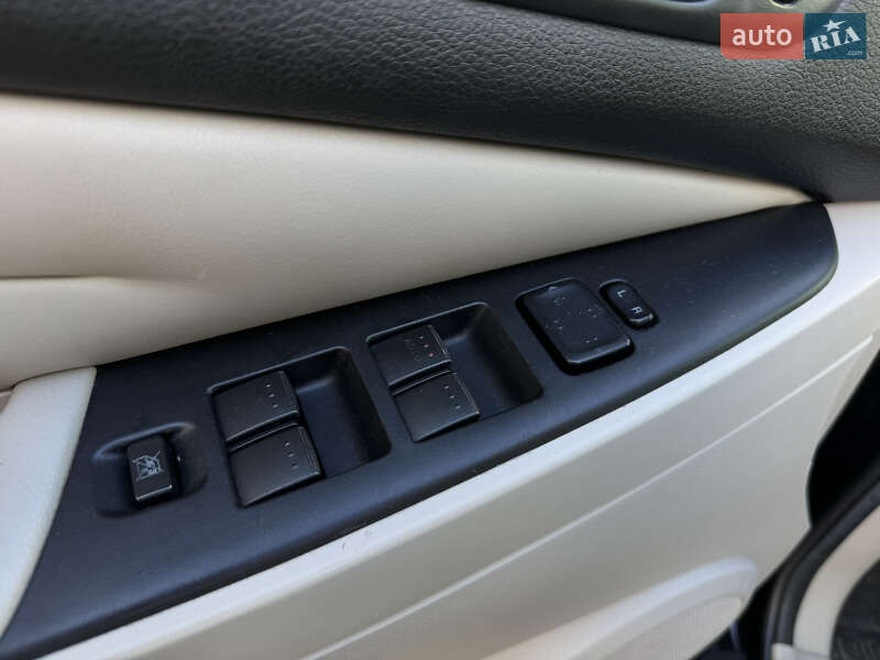 Позашляховик / Кросовер Mazda CX-7 2011 в Києві