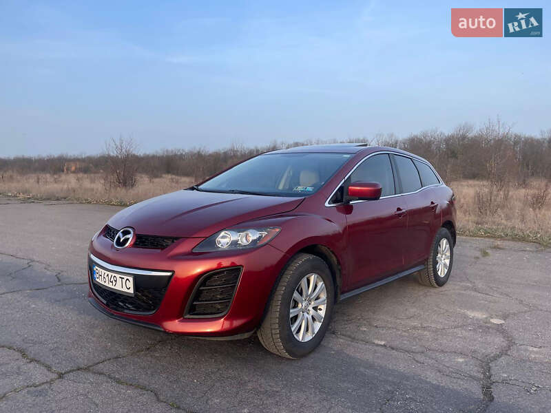 Позашляховик / Кросовер Mazda CX-7 2011 в 