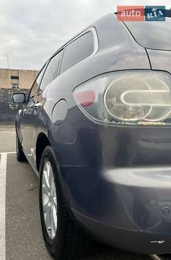 Внедорожник / Кроссовер Mazda CX-7 2009 в 