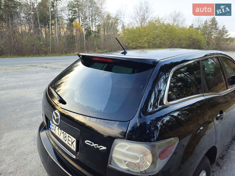 Позашляховик / Кросовер Mazda CX-7 2012 в Полонному