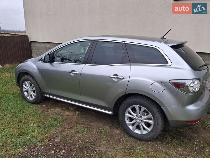 Позашляховик / Кросовер Mazda CX-7 2010 в Миколаєві