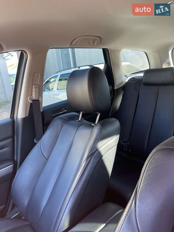Позашляховик / Кросовер Mazda CX-7 2010 в Луцьку