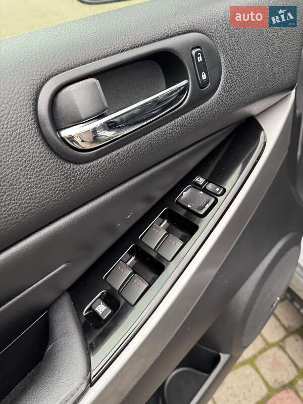 Позашляховик / Кросовер Mazda CX-7 2009 в Луцьку