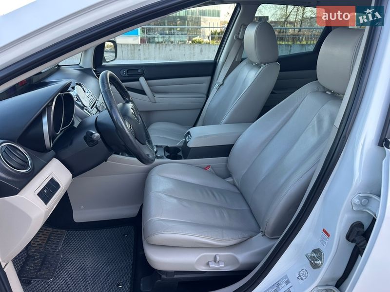 Позашляховик / Кросовер Mazda CX-7 2010 в Києві