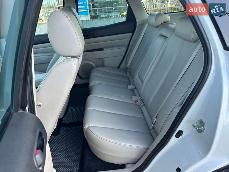 Позашляховик / Кросовер Mazda CX-7 2010 в Києві