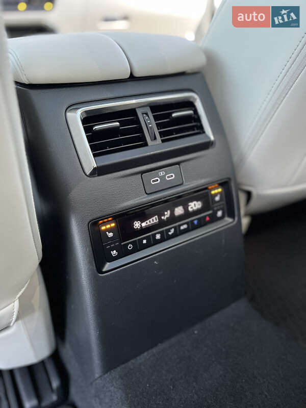 Внедорожник / Кроссовер Mazda CX-90 2023 в Виннице фото 24 Внедорожник / Кроссовер Mazda CX-90 2023 в Виннице