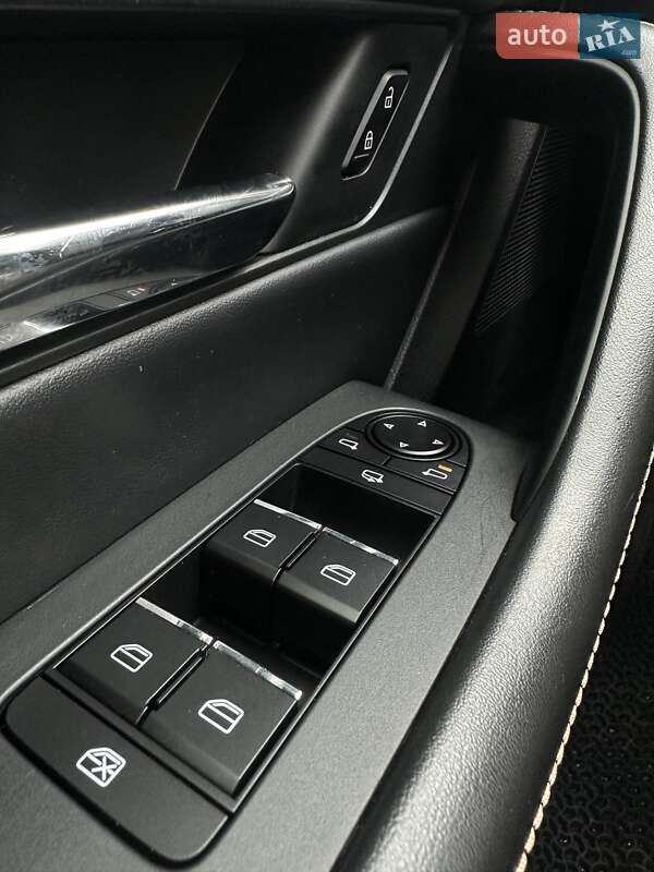 Внедорожник / Кроссовер Mazda CX-90 2023 в Белогородке фото 39 Внедорожник / Кроссовер Mazda CX-90 2023 в Белогородке