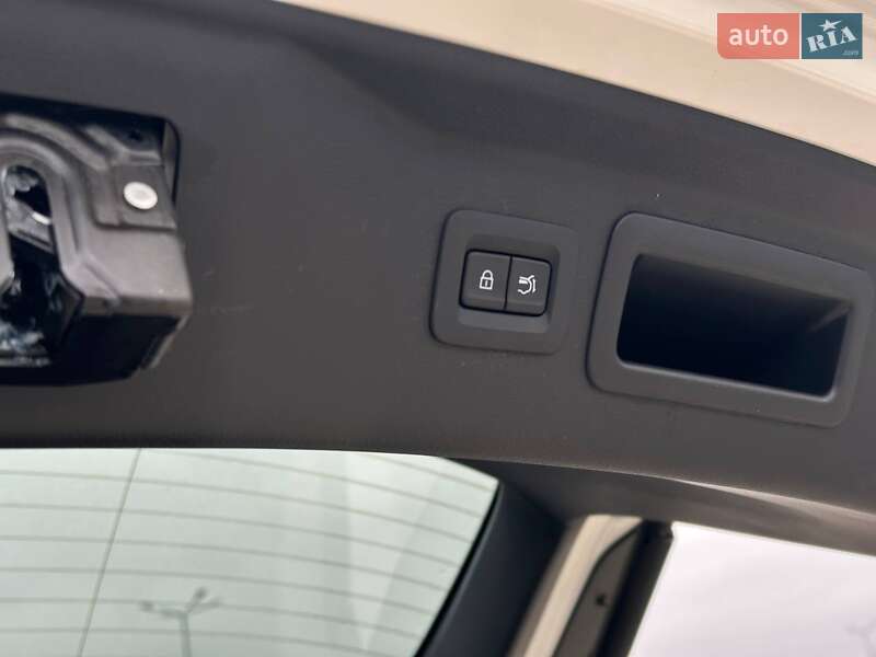 Внедорожник / Кроссовер Mazda CX-90 2023 в Одессе фото 19 Внедорожник / Кроссовер Mazda CX-90 2023 в Одессе