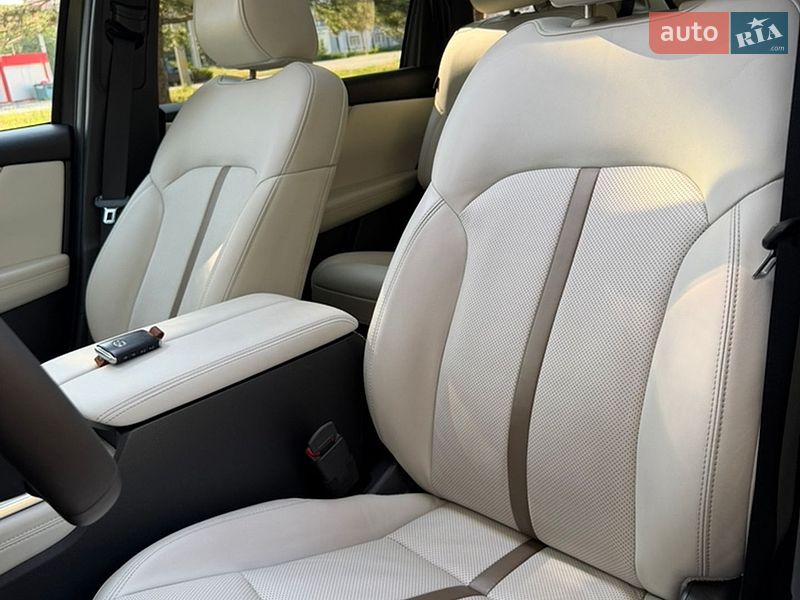 Внедорожник / Кроссовер Mazda CX-90 2023 в Днепре фото 10 Внедорожник / Кроссовер Mazda CX-90 2023 в Днепре