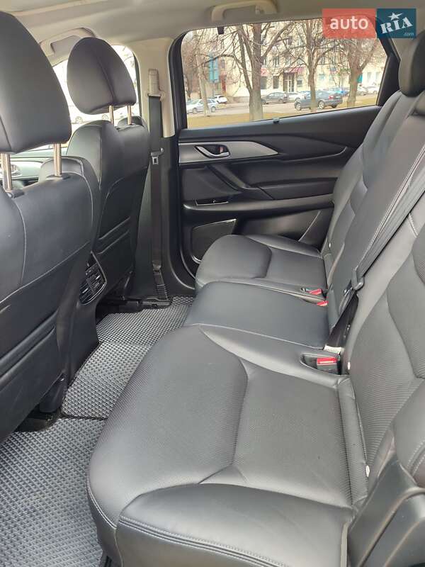 Внедорожник / Кроссовер Mazda CX-9 2018 в Полтаве