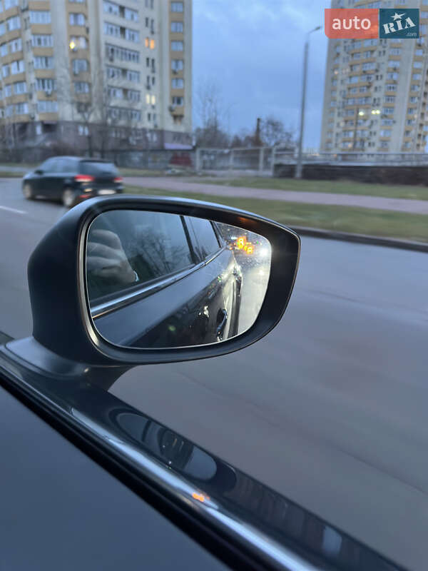 Внедорожник / Кроссовер Mazda CX-9 2017 в Киеве