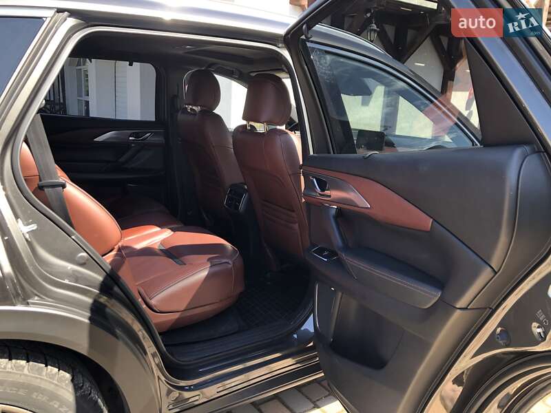 Внедорожник / Кроссовер Mazda CX-9 2016 в Киеве