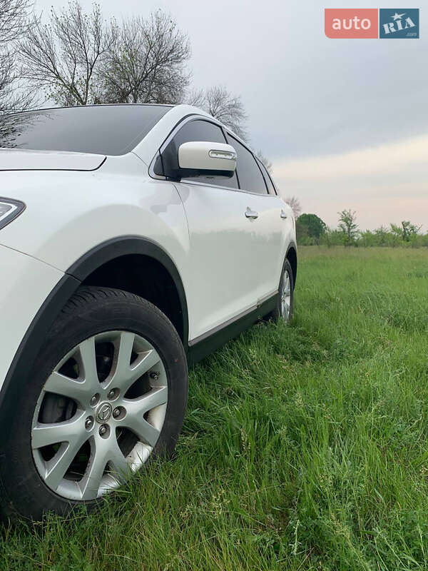 Позашляховик / Кросовер Mazda CX-9 2009 в Харкові