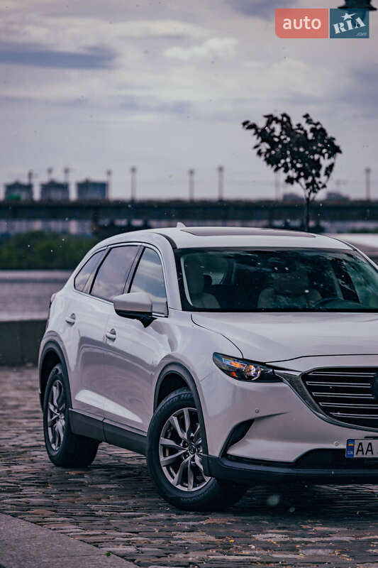 Внедорожник / Кроссовер Mazda CX-9 2018 в Киеве