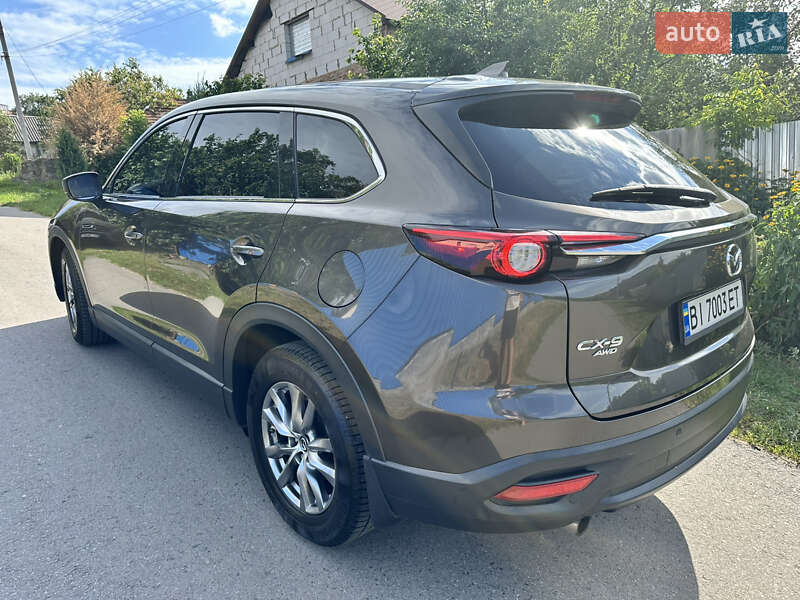 Внедорожник / Кроссовер Mazda CX-9 2017 в Полтаве
