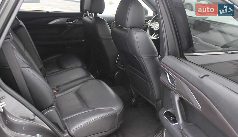 Позашляховик / Кросовер Mazda CX-9 2018 в Львові