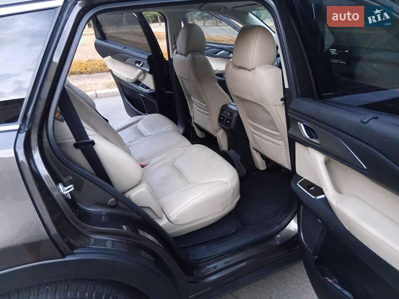 Внедорожник / Кроссовер Mazda CX-9 2016 в Николаеве