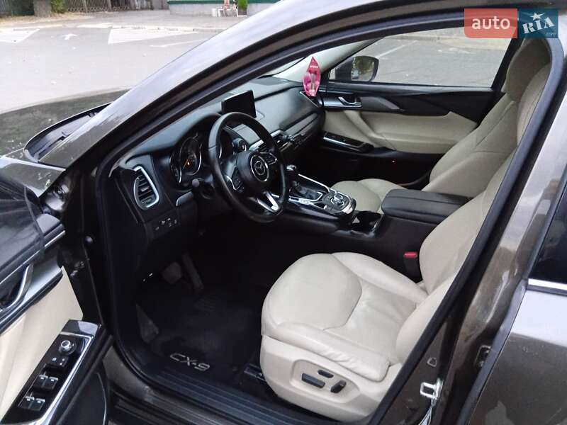 Внедорожник / Кроссовер Mazda CX-9 2016 в Николаеве