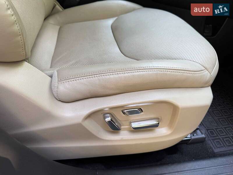 Позашляховик / Кросовер Mazda CX-9 2017 в Києві фото 31 Позашляховик / Кросовер Mazda CX-9 2017 в Києві