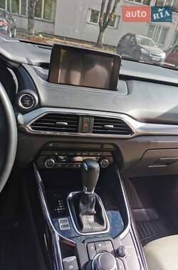 Позашляховик / Кросовер Mazda CX-9 2018 в 