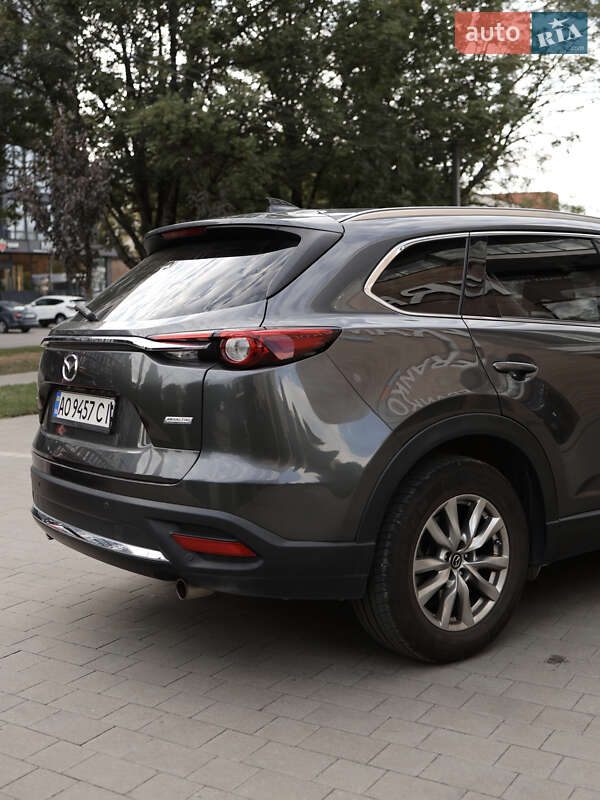 Позашляховик / Кросовер Mazda CX-9 2017 в Ужгороді
