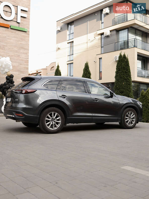 Позашляховик / Кросовер Mazda CX-9 2017 в Ужгороді