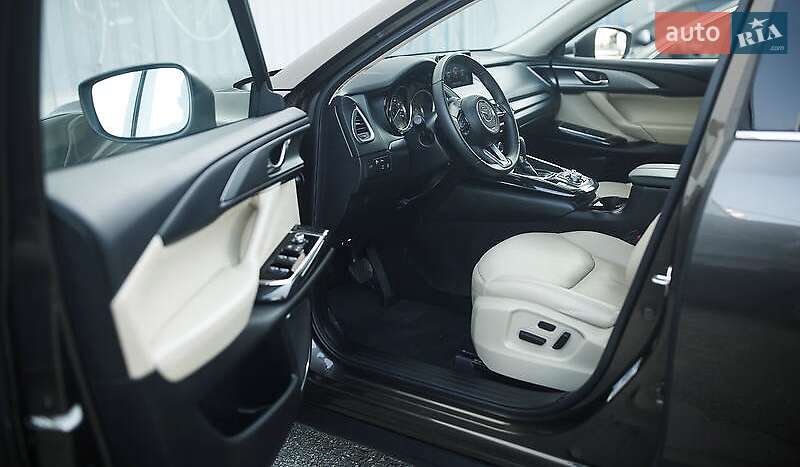 Внедорожник / Кроссовер Mazda CX-9 2017 в Киеве