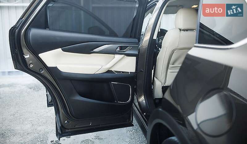Внедорожник / Кроссовер Mazda CX-9 2017 в Киеве
