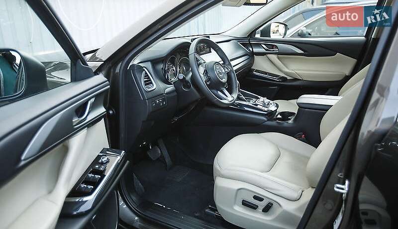 Внедорожник / Кроссовер Mazda CX-9 2017 в Киеве