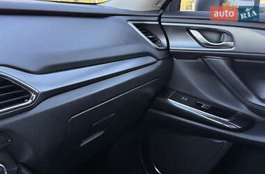 Позашляховик / Кросовер Mazda CX-9 2016 в 