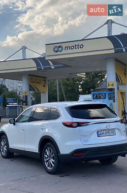 Позашляховик / Кросовер Mazda CX-9 2017 в 
