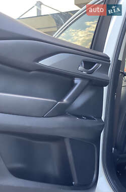 Позашляховик / Кросовер Mazda CX-9 2017 в 