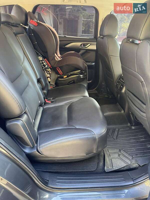 Позашляховик / Кросовер Mazda CX-9 2018 в Івано-Франківську