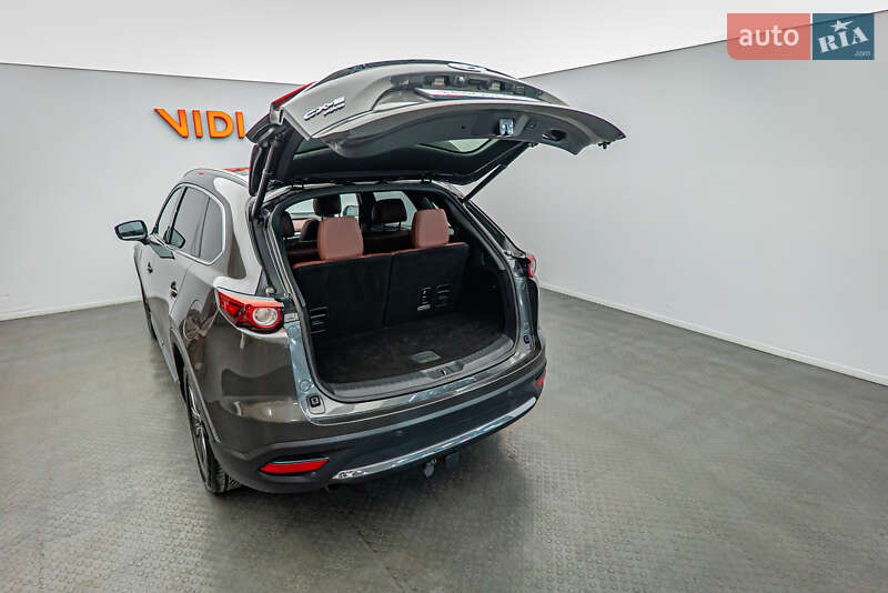Внедорожник / Кроссовер Mazda CX-9 2016 в Киеве
