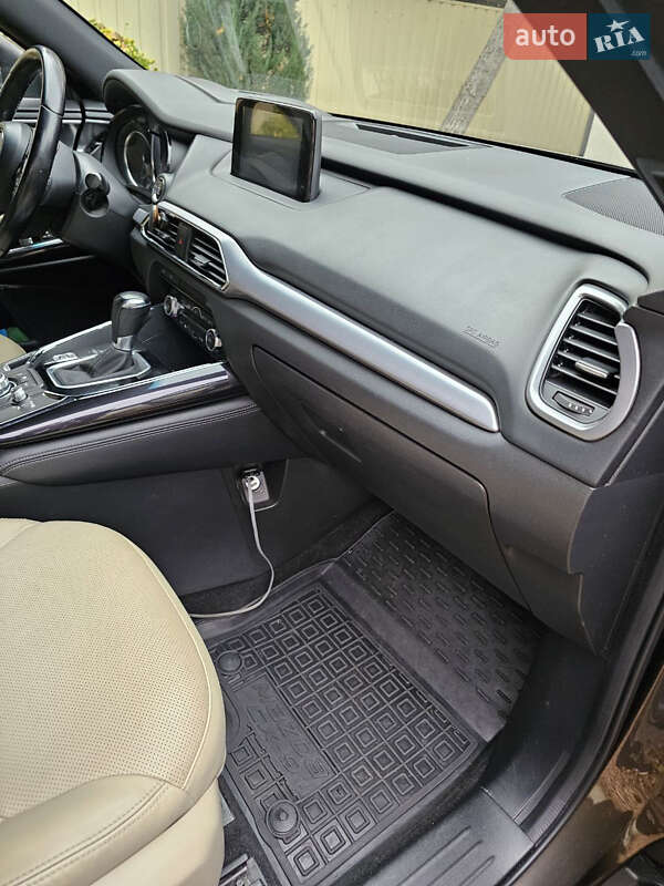 Позашляховик / Кросовер Mazda CX-9 2017 в Полтаві фото 42 Позашляховик / Кросовер Mazda CX-9 2017 в Полтаві