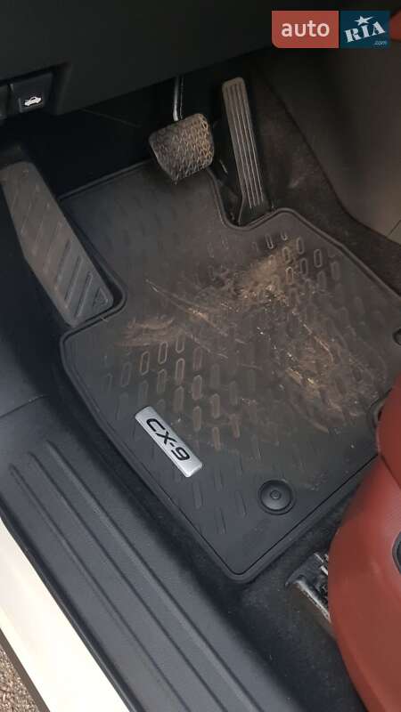 Внедорожник / Кроссовер Mazda CX-9 2018 в Киеве