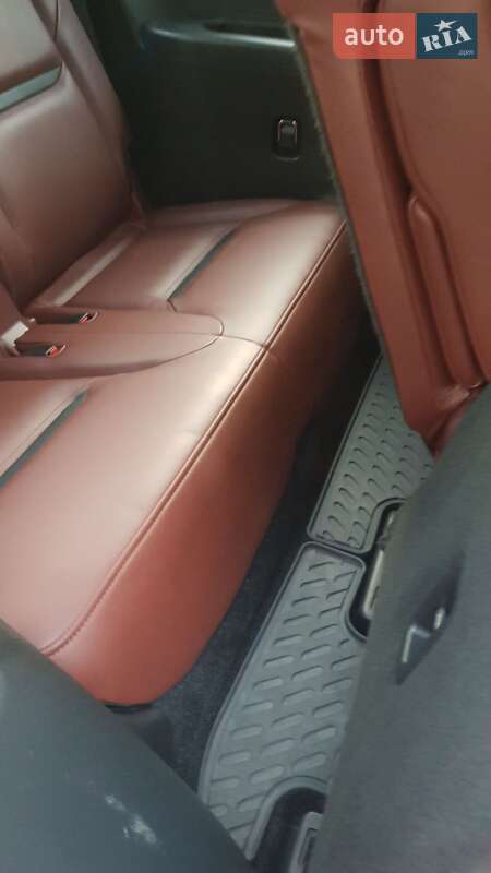 Внедорожник / Кроссовер Mazda CX-9 2018 в Киеве