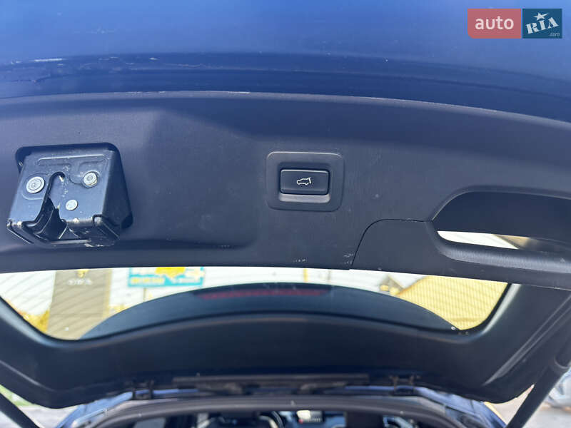 Внедорожник / Кроссовер Mazda CX-9 2016 в Полтаве