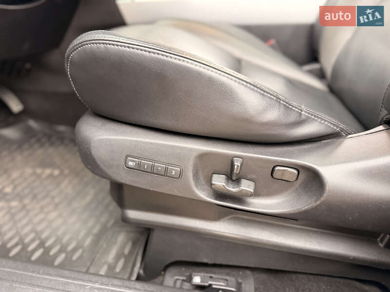 Позашляховик / Кросовер Mazda CX-9 2010 в Києві фото 26 Позашляховик / Кросовер Mazda CX-9 2010 в Києві