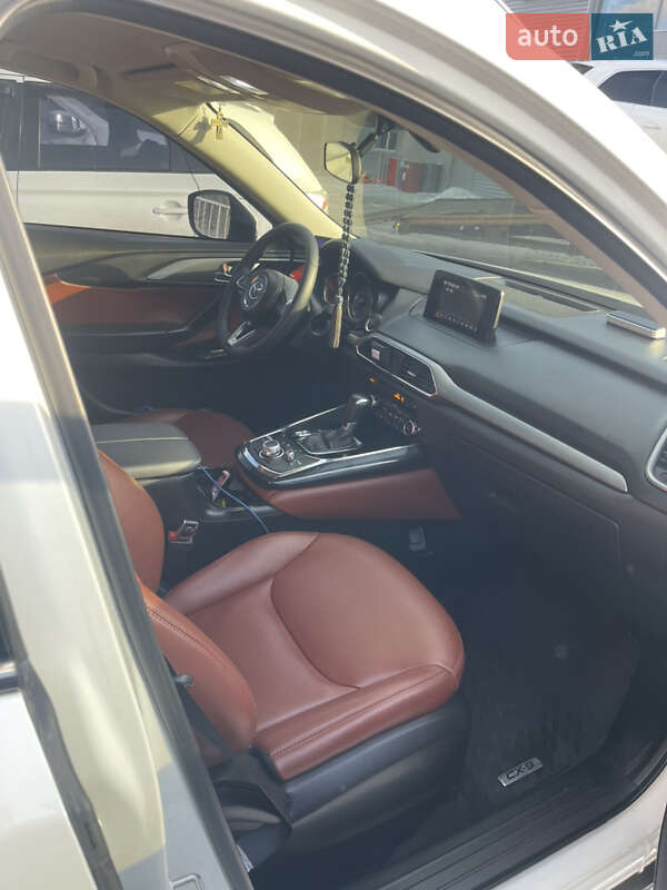 Внедорожник / Кроссовер Mazda CX-9 2016 в Полтаве