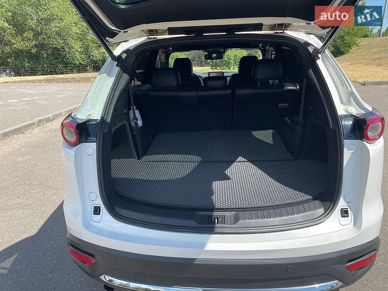 Позашляховик / Кросовер Mazda CX-9 2016 в Кривому Розі