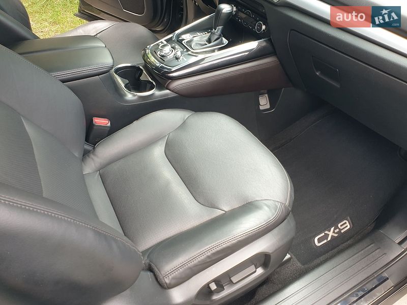 Внедорожник / Кроссовер Mazda CX-9 2018 в Киеве