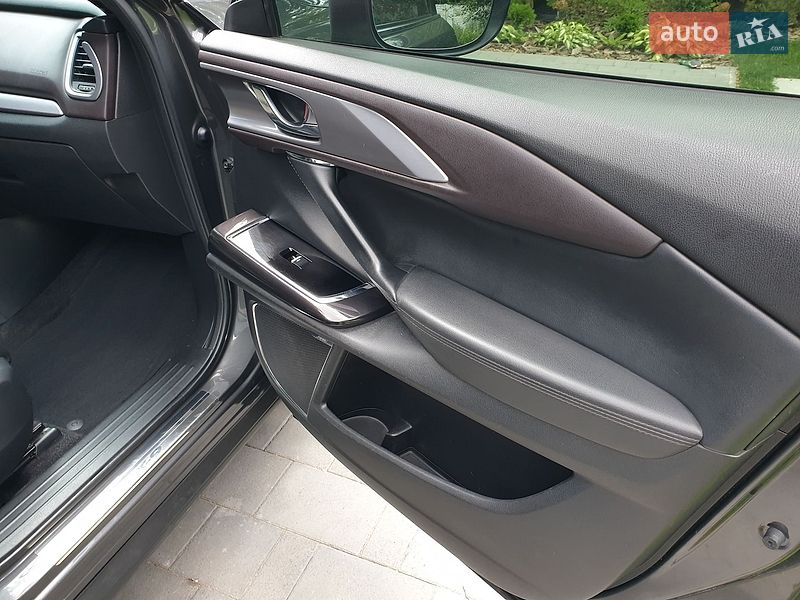 Внедорожник / Кроссовер Mazda CX-9 2016 в Киеве