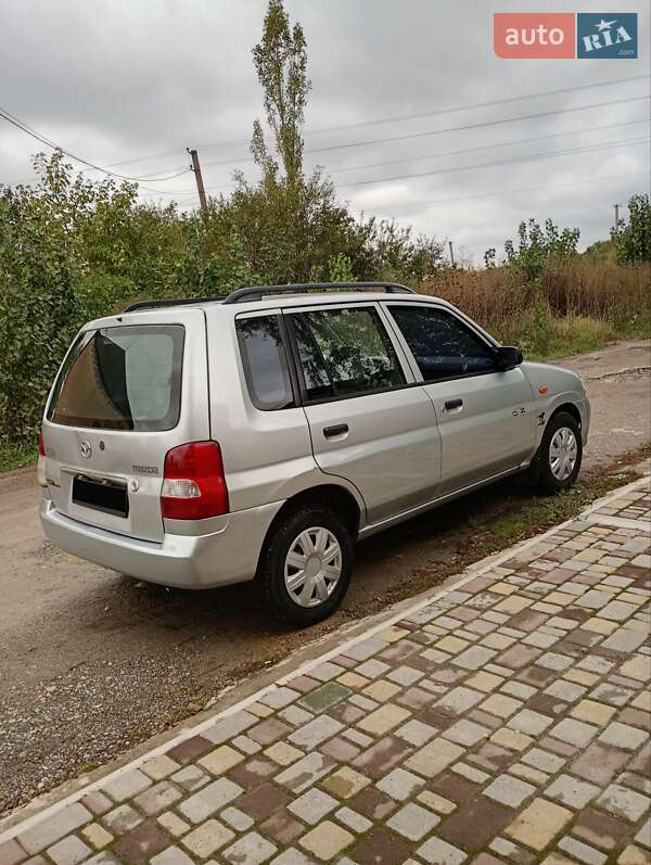 Хэтчбек Mazda Demio 2000 в Каменец-Подольском