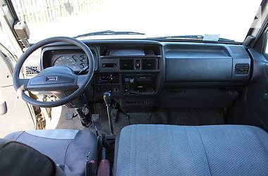 Минивэн Mazda E-series 1999 в Днепре