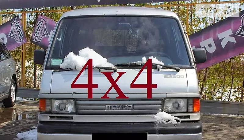 Минивэн Mazda E-series 1998 в 