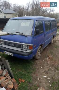 Минивэн Mazda E-series 1990 в 