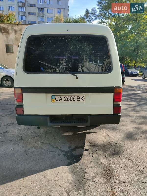 Минивэн Mazda E-series 1985 в Черкассах