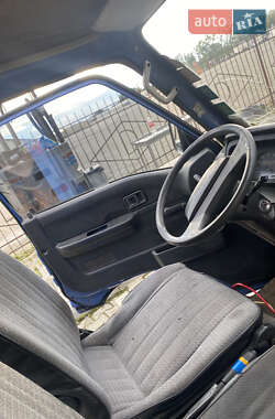 Другие автобусы Mazda E-series 1997 в 