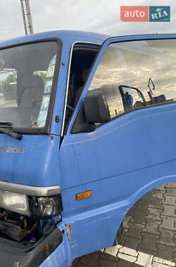Другие автобусы Mazda E-series 1997 в 